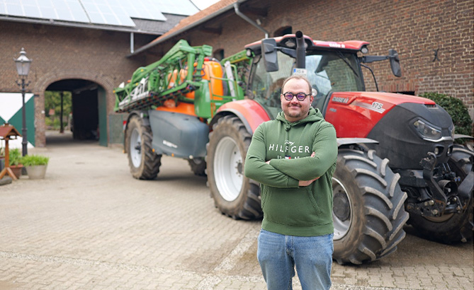 Landwirt Christian Conzen auf dem Claeßenhof